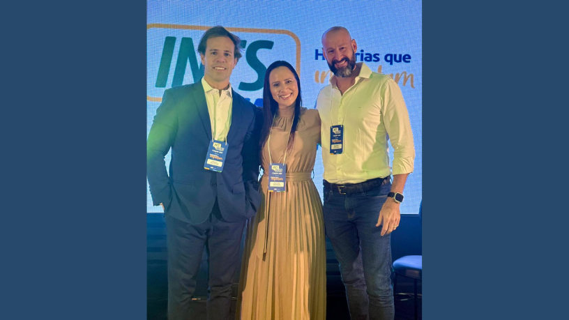 Ian dos Anjos Cunha explora como líderes elevam o pensamento estratégico para sustentar estruturas organizacionais mais inteligentes.