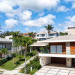 Luxo em alta no Rio de Janeiro reflete escassez, localização e demanda qualificada, observa Alex Nabuco dos Santos.