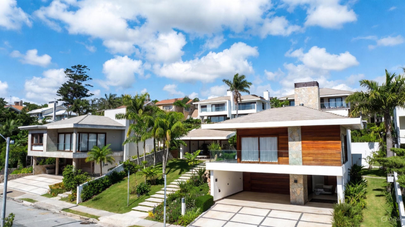 Luxo em alta no Rio de Janeiro reflete escassez, localização e demanda qualificada, observa Alex Nabuco dos Santos.