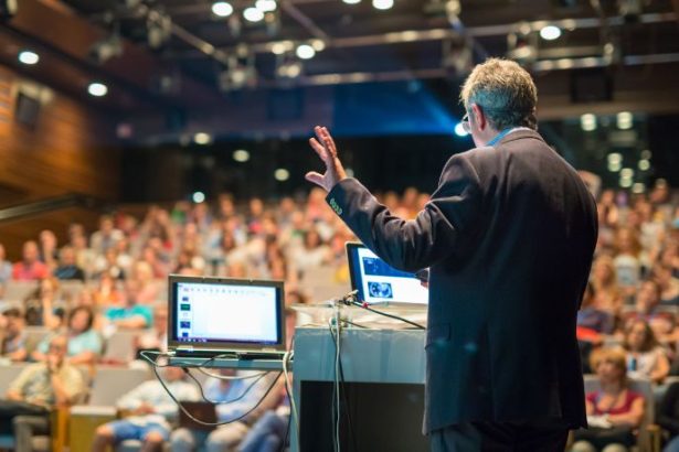 Evento Educacional na UFSC Reúne Mais de 200 Profissionais da Região Sul