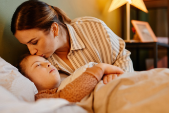 Alexandre Costa Pedrosa analisa a neurodivergência e a rotina familiar sob a ótica do convívio diário e das relações construídas no dia a dia.