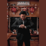 Milton Seigi Hayashi explica o papel dos bioestimuladores no estímulo de colágeno.