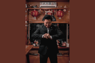 Milton Seigi Hayashi explica o papel dos bioestimuladores no estímulo de colágeno.