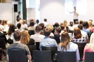 Agrocomputação em foco: como a tecnologia e educação no curso superior em Lucas do Rio Verde impulsionam inovação e transformação no agronegócio