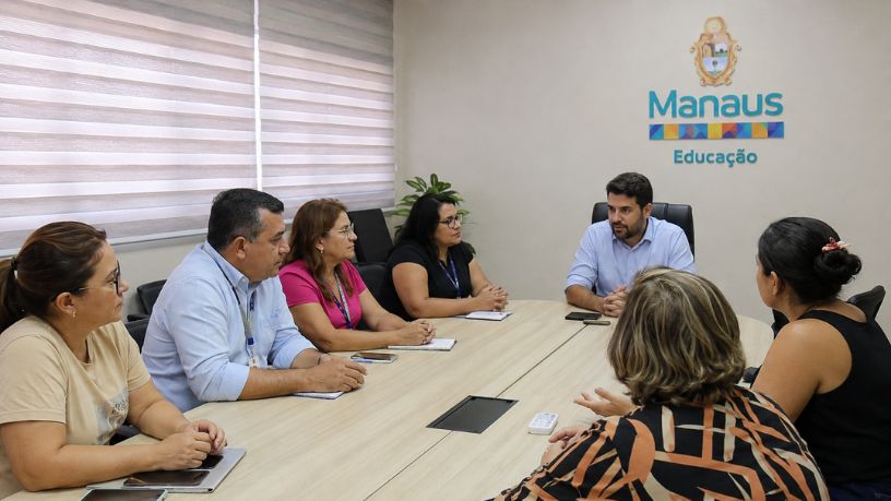 Melhorias na educação em Manaus: diálogo com professores reforça agenda de qualidade e valorização escolar
