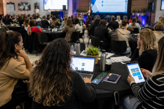 O papel dos fóruns pedagógicos na modernização do ensino público e na integração digital das escolas sul-mato-grossenses