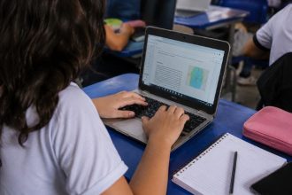 Como a Infraestrutura Digital e a Conexão nas Escolas Redefinem o Ensino Público e Modernizam a Aprendizagem